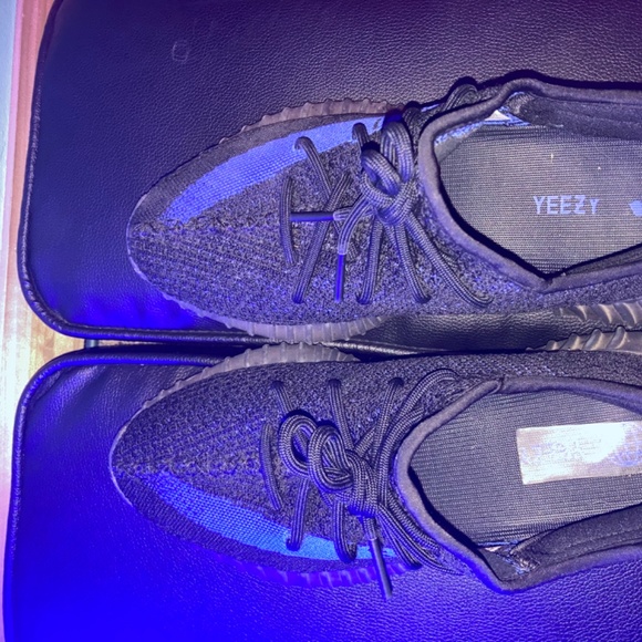 Jordan 4s main image 5